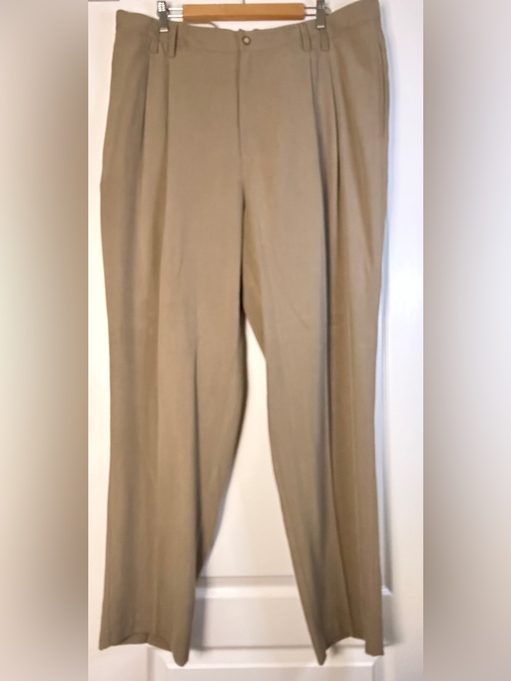 Tommy Bahama Relax 100% Silk Pants Mens 42 Taupe Khaki Herringbone Pleated Trous